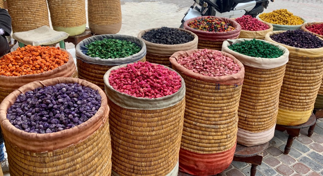 E326BF1C-A3BD-482C-8B70-02373E0BDF0E_1_201_a